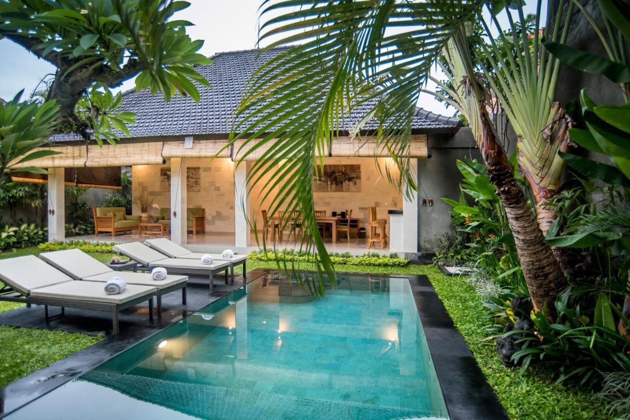 Sandi Agung Villa Bidadari スミニャック エクステリア 写真