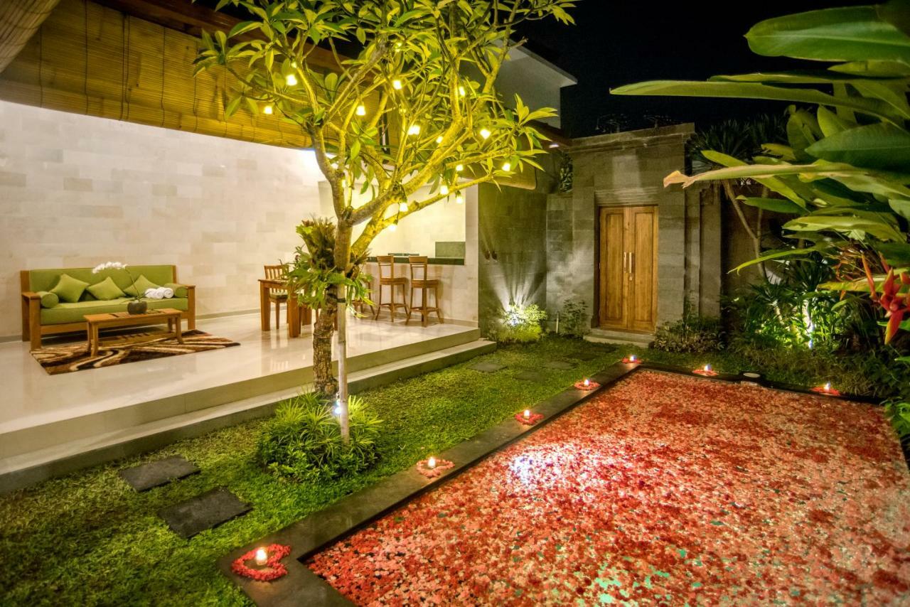 Sandi Agung Villa Bidadari スミニャック エクステリア 写真