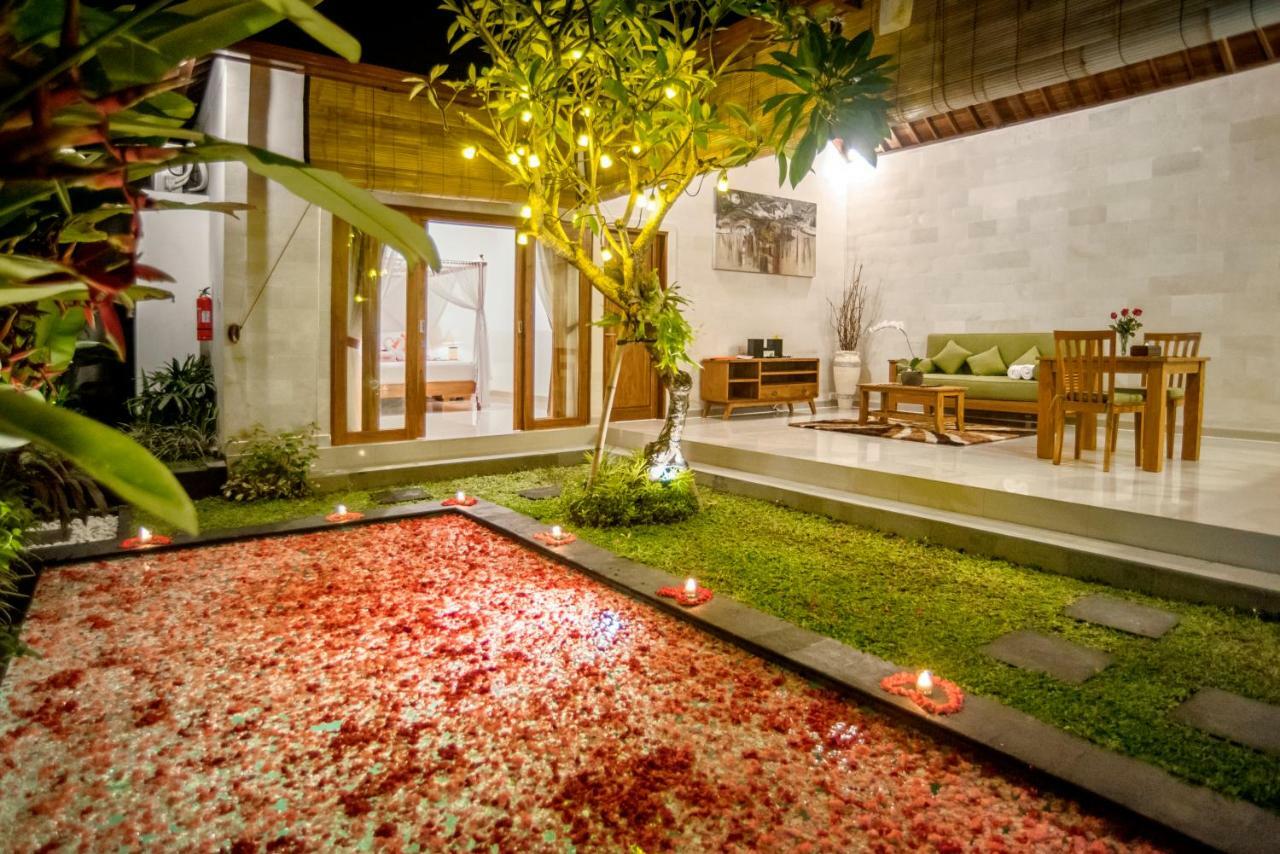 Sandi Agung Villa Bidadari スミニャック エクステリア 写真