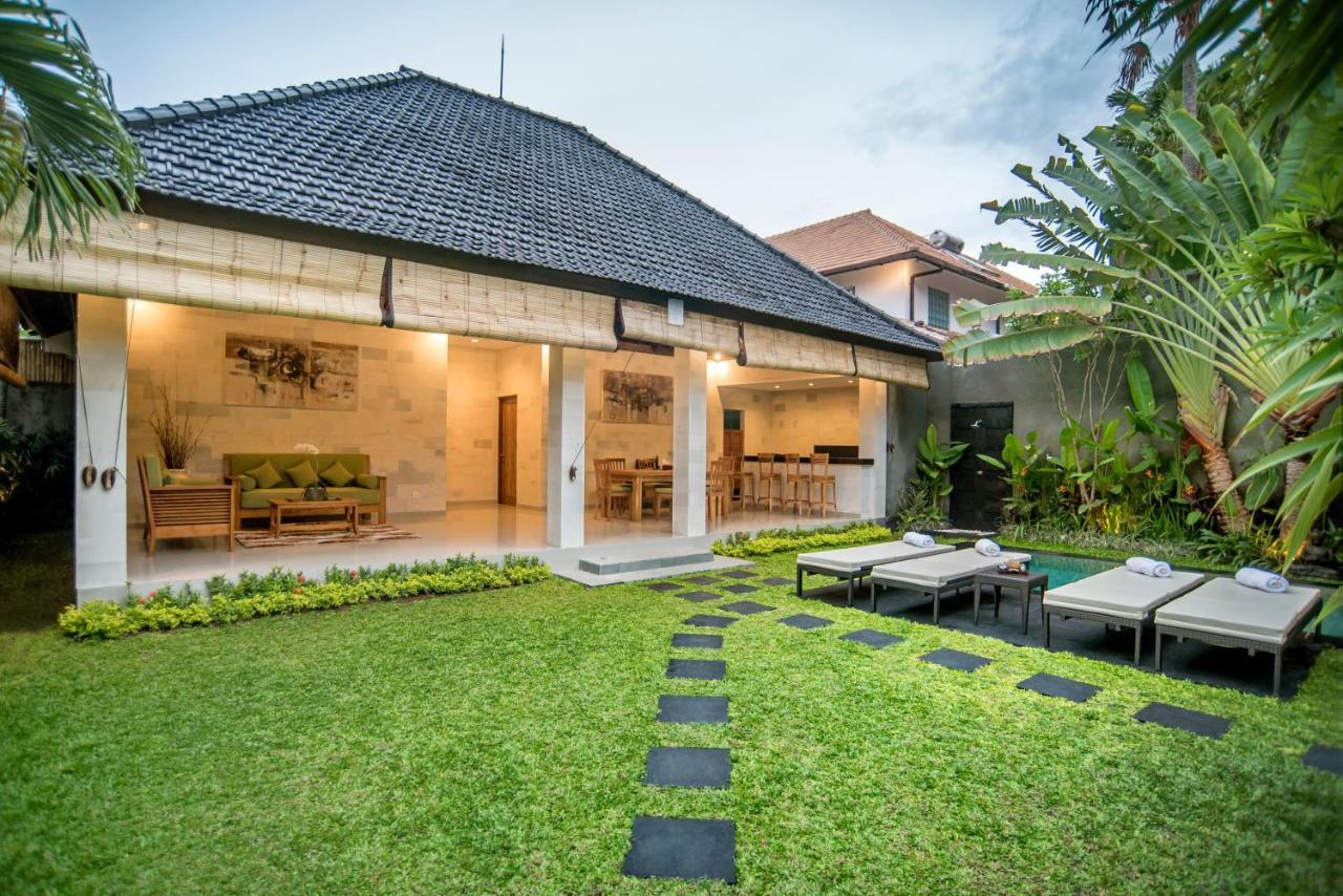 Sandi Agung Villa Bidadari スミニャック エクステリア 写真